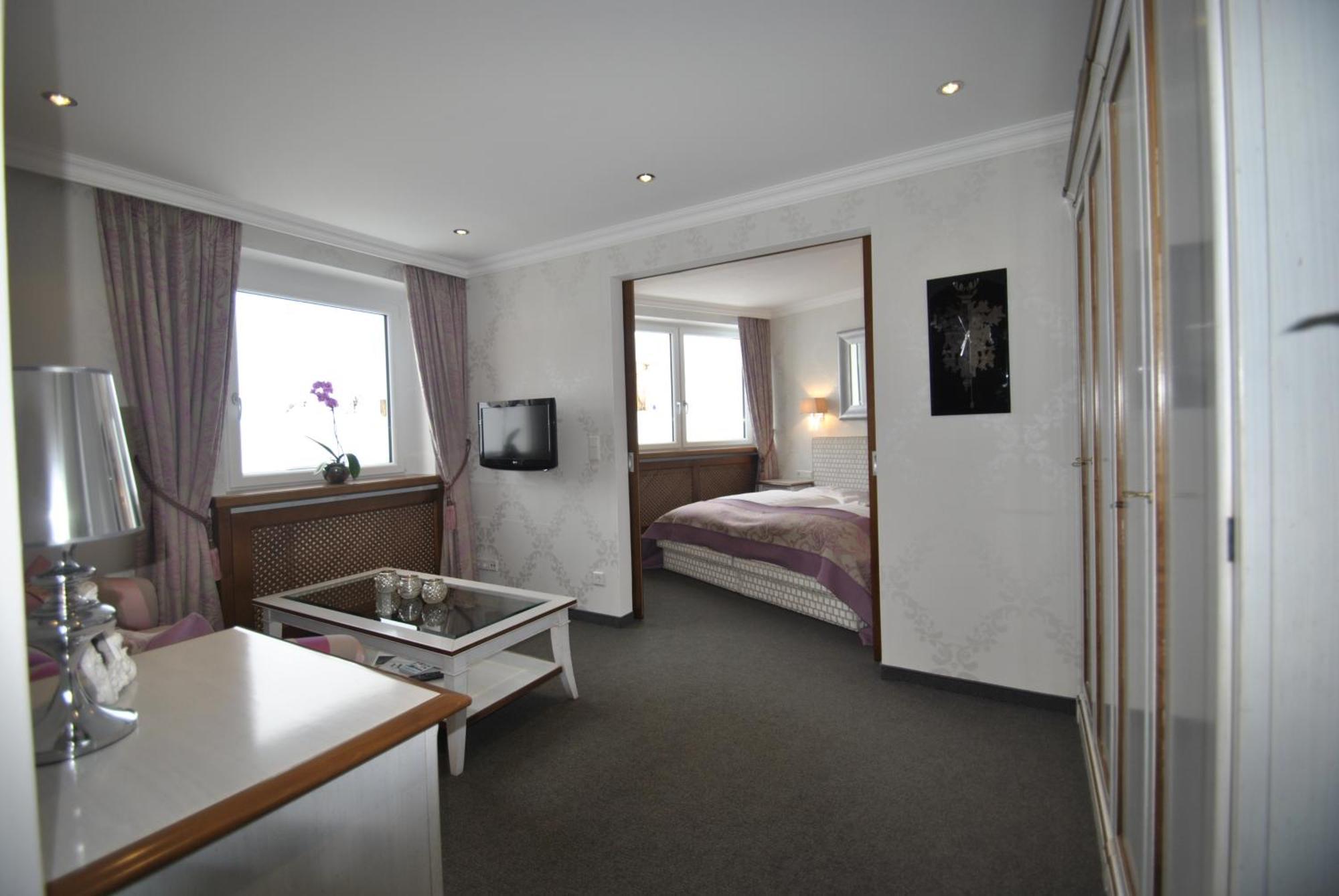 Hotel Albona Nova Zürs Esterno foto