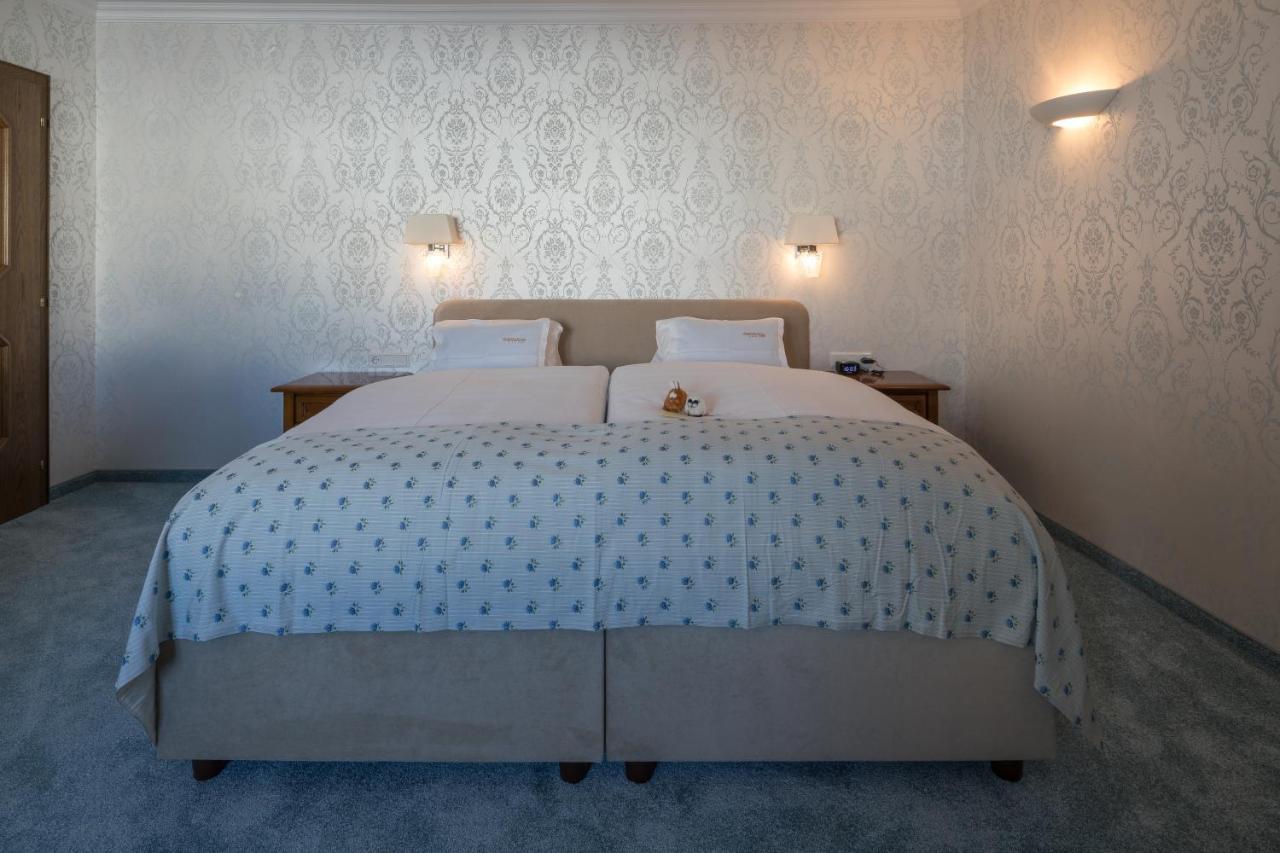 Hotel Albona Nova Zürs Esterno foto